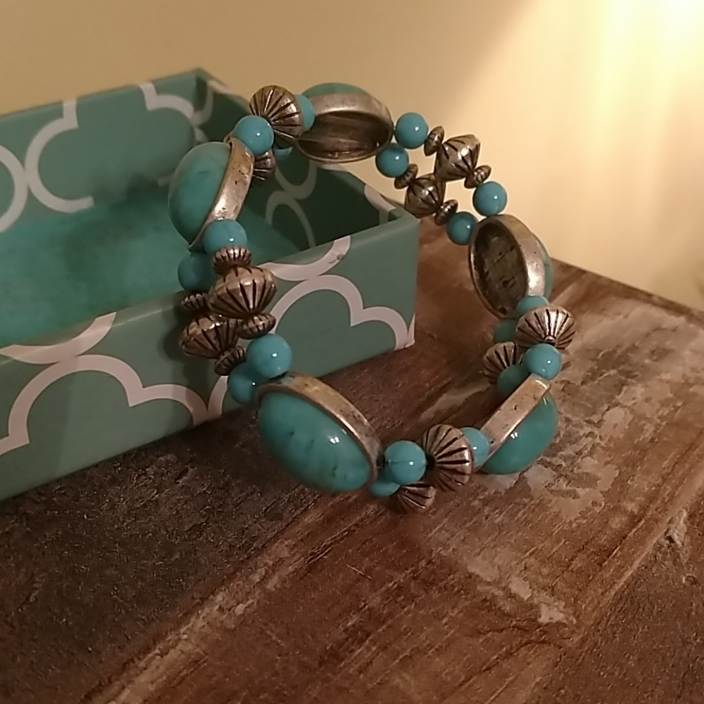 Bracelets - Picture 4 of 5